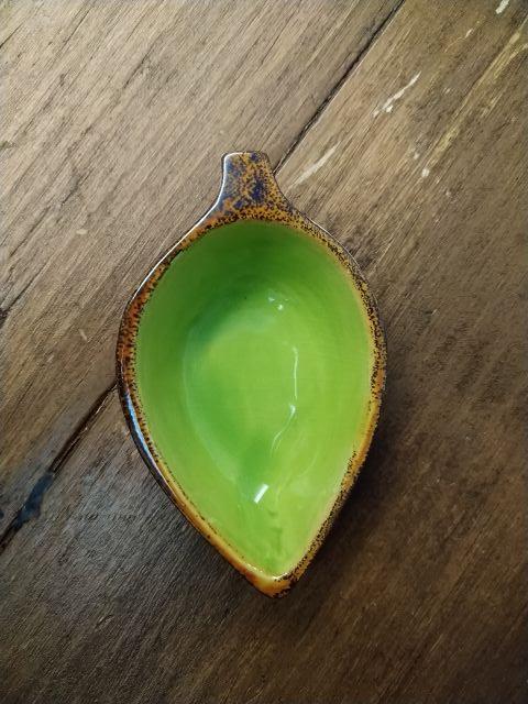 small leaf. GREEN Ceramics Gifts