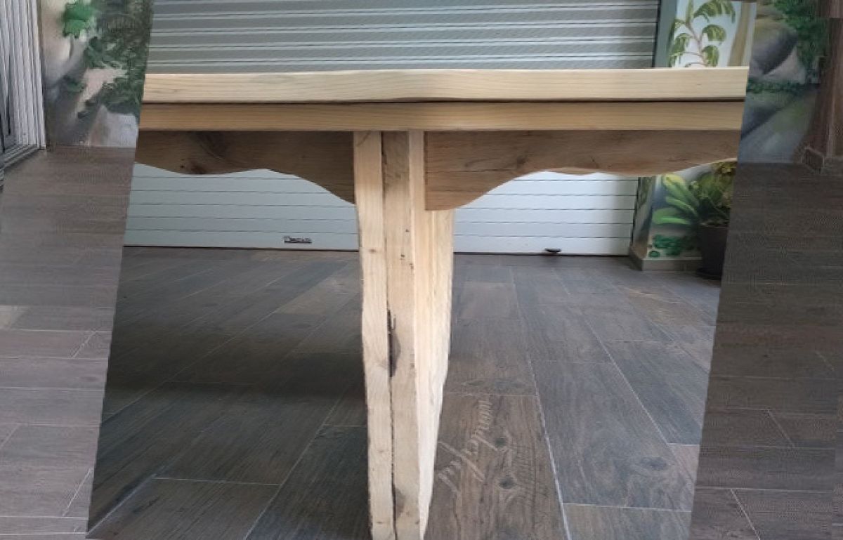 Mesa con madera reciclada 